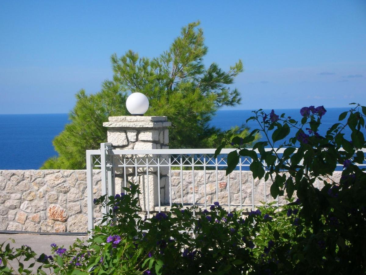 Deep Blue Villa Áyios Nikítas Exteriör bild